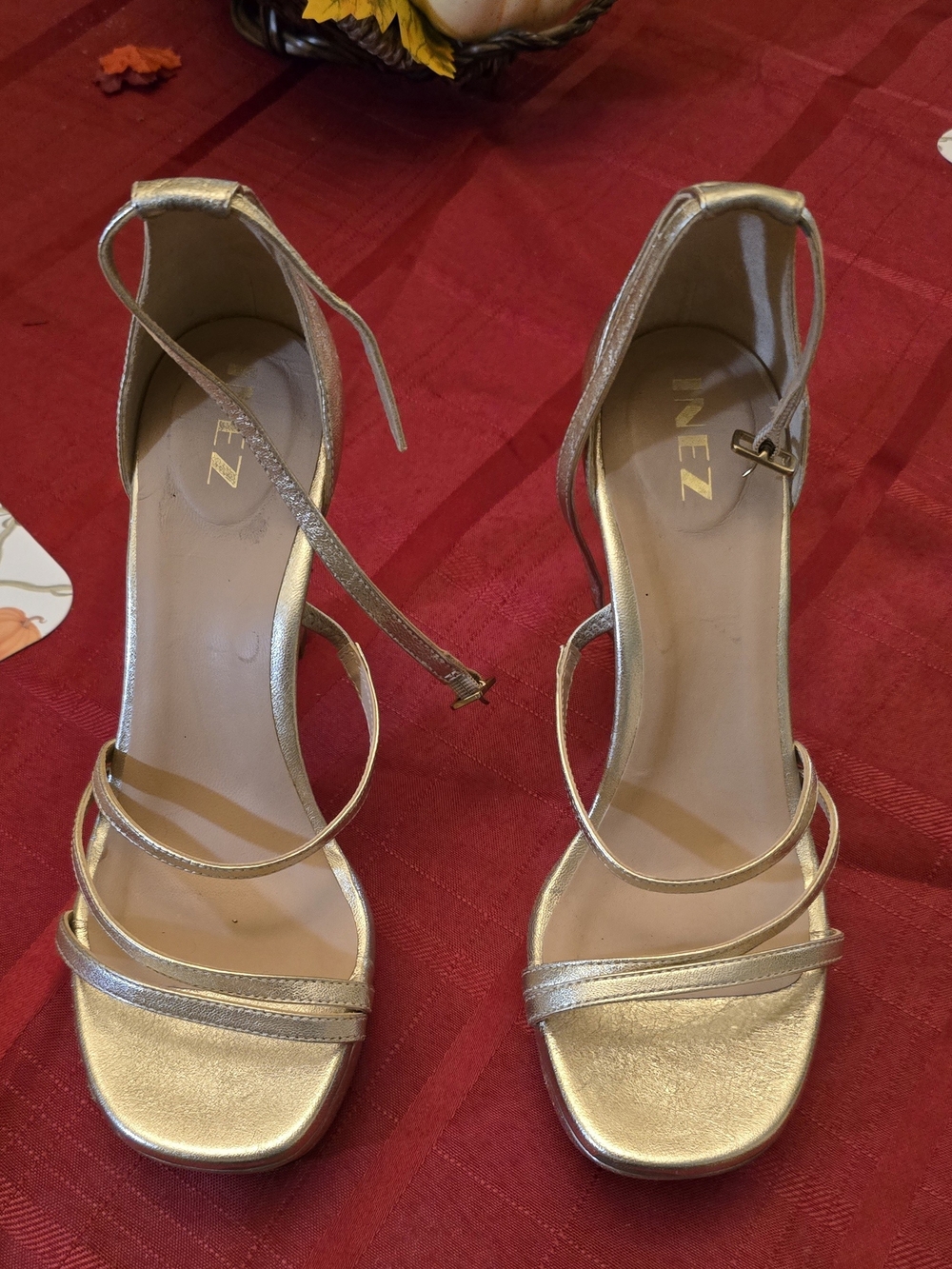 INEZ Gold High Heels 👠 - Picture 2 of 4